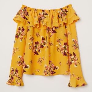 NWT H&M Off-the-shoulder Blouse